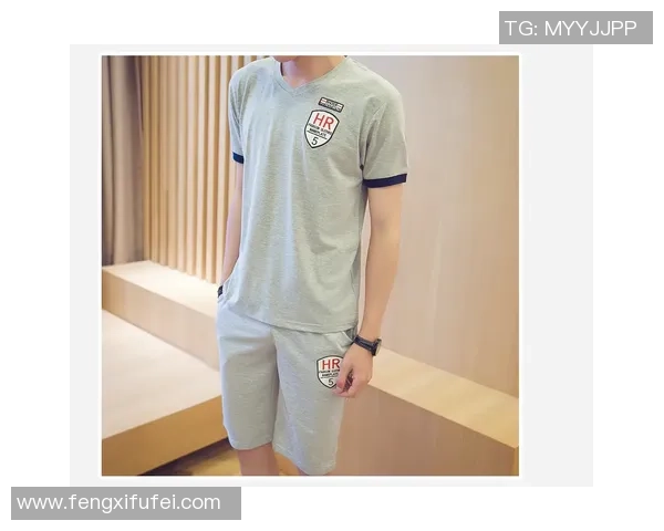 足球明星背心男生时尚搭配指南及精选图片展示